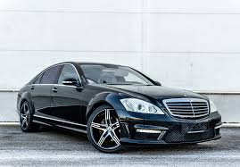 W221