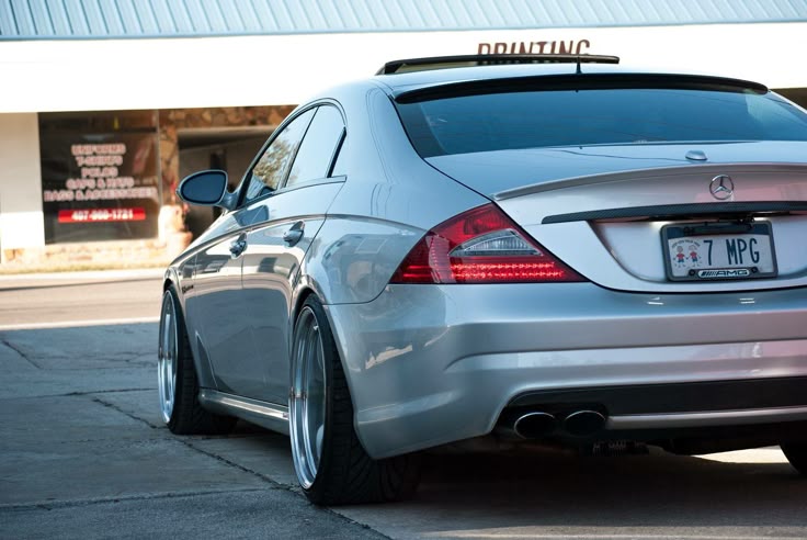 W219