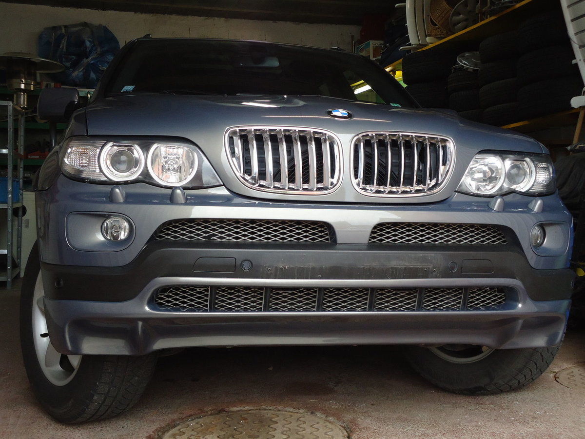 X5 E53 2003-2006 front spoiler 4.8is style