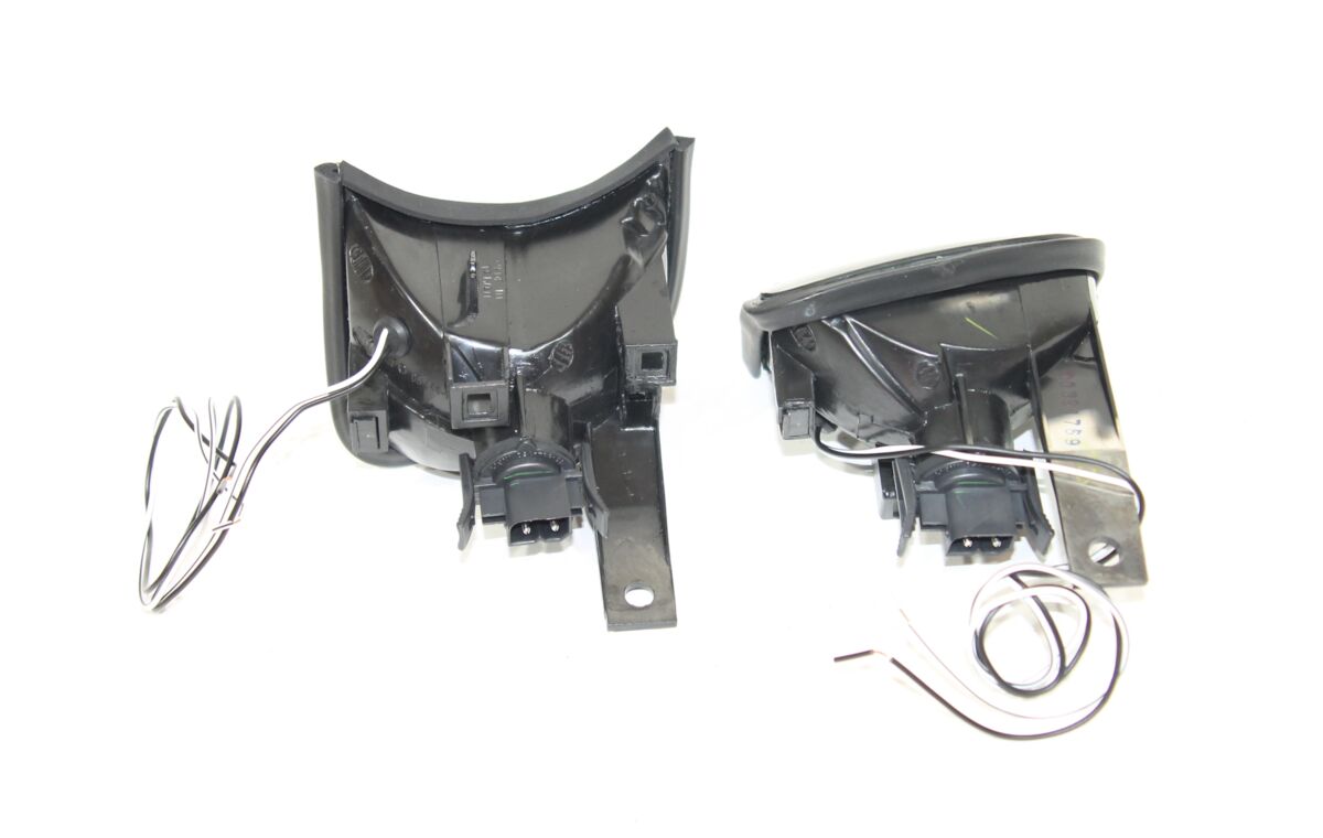 FRONT TURN SIGNALS SMOKED CHROME fits BMW E34 02.88-12.95