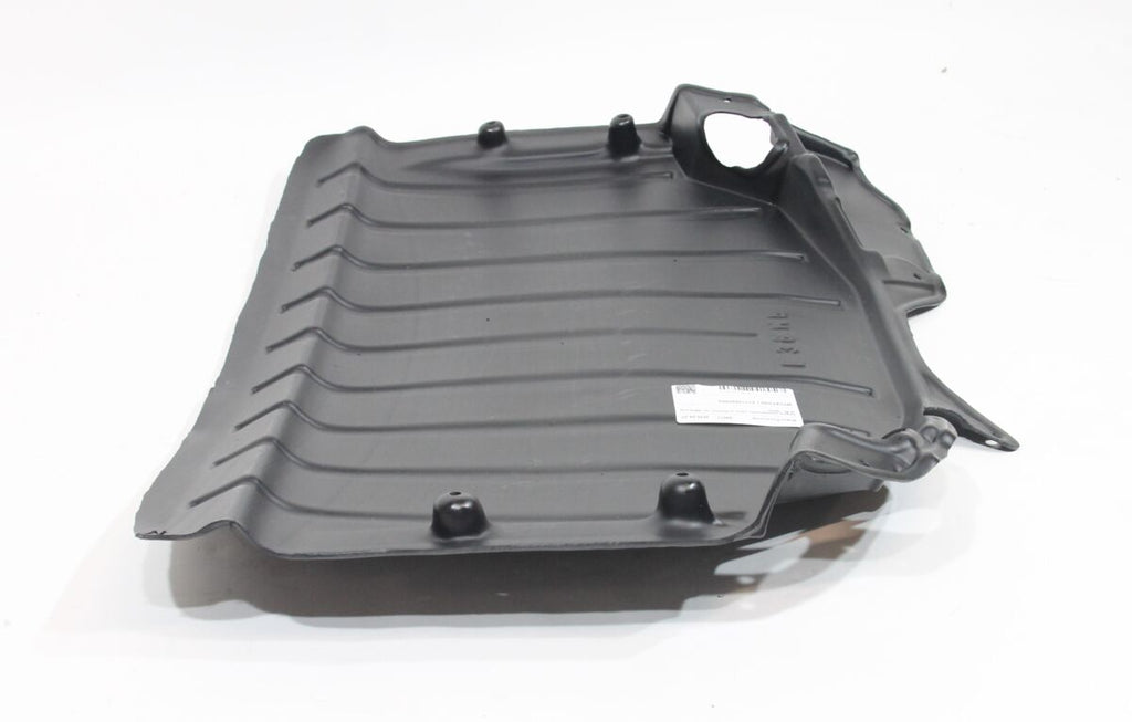 Engine compartment cover protection for BMW E39 I6 M-Sport