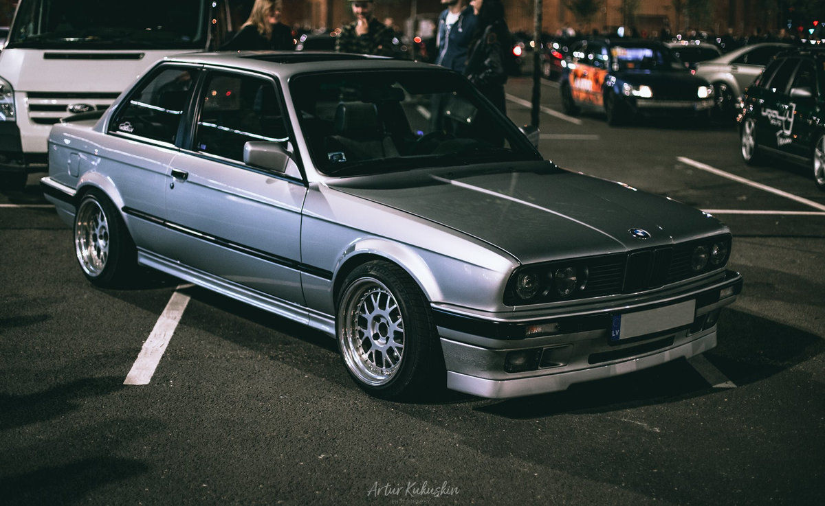 Front lower splitter/ spoiler 318 IS style For BMW E30 1982-1994