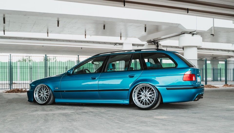 ///M5 Wide Door Moulding trims/ Strips For BMW E39 Saloon + Touring